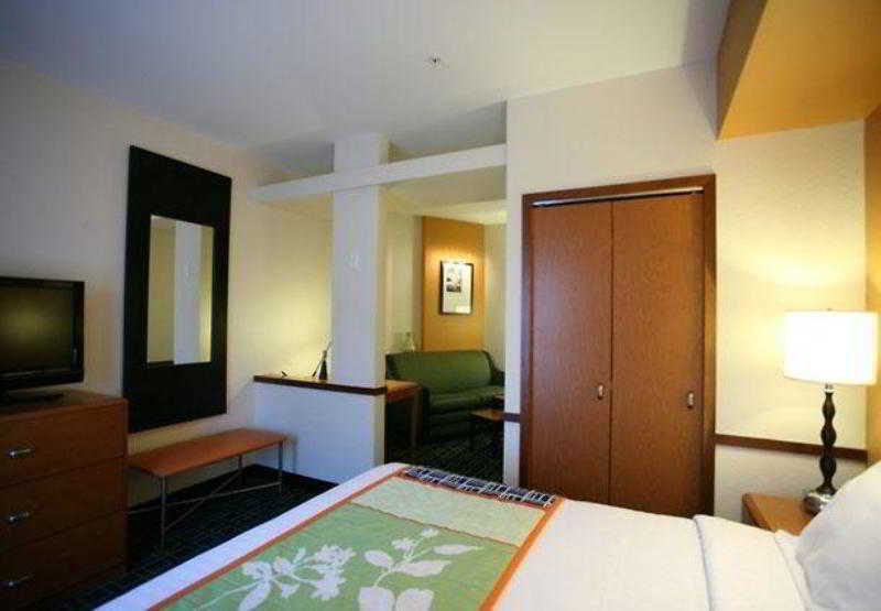 Fairfield Inn And Suites By Marriott Lakeland Plant City Dış mekan fotoğraf